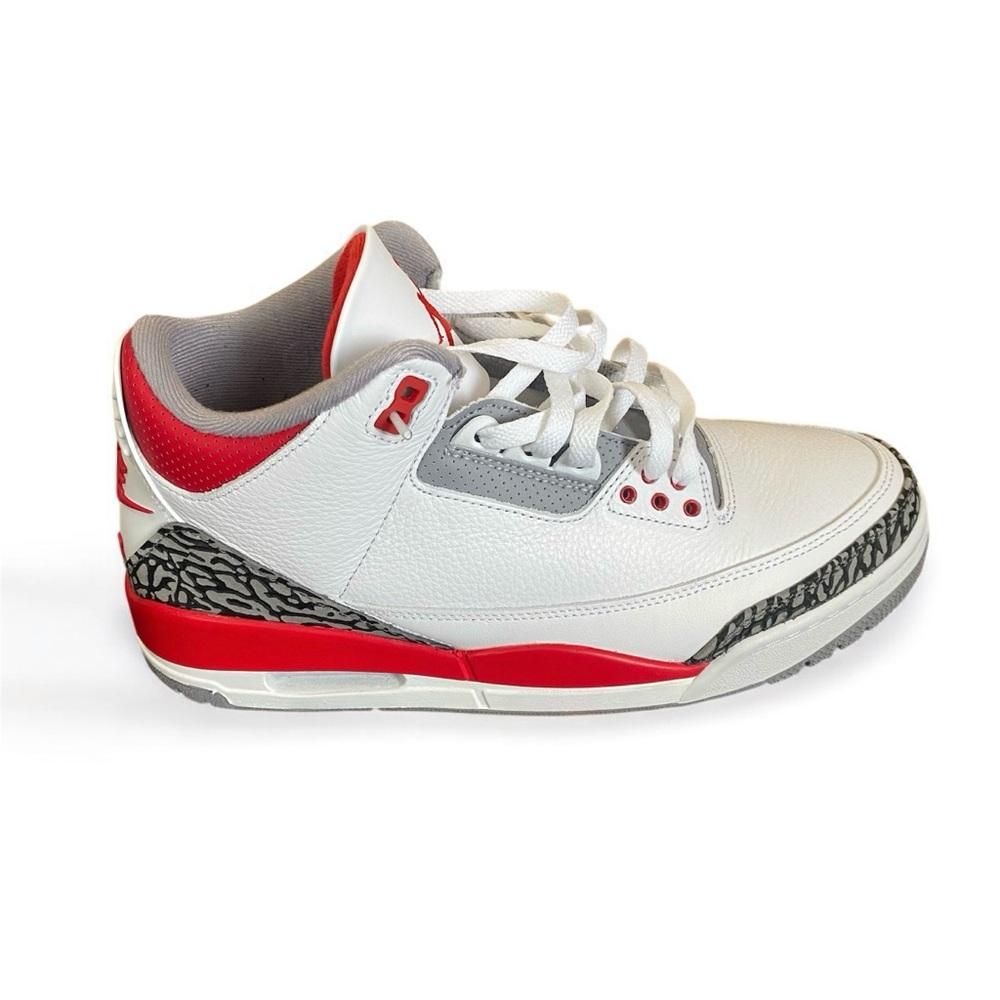 AIR JORDAN 3 FIRE RED (2022) - Picture 4 of 9